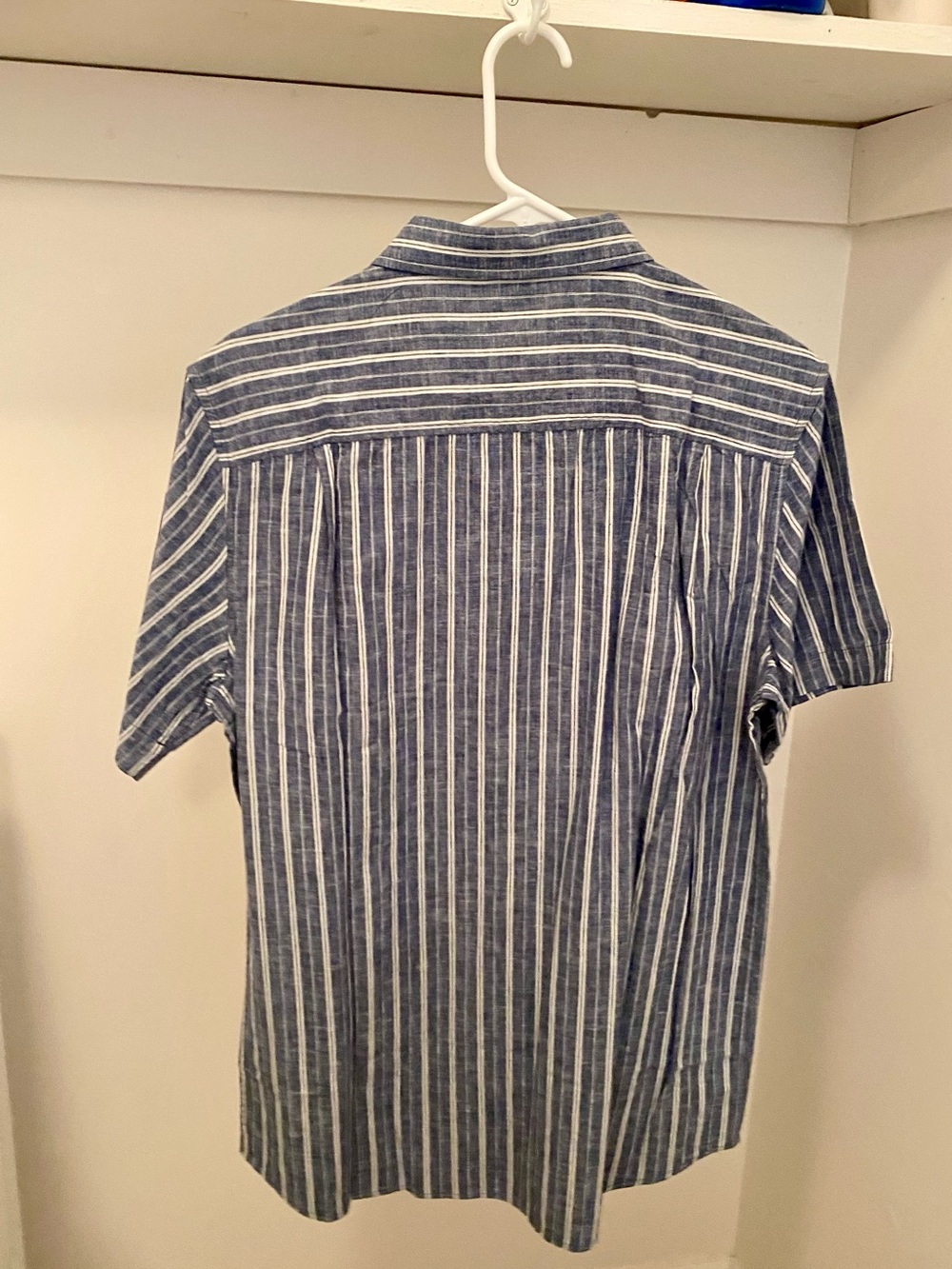 Weatherproof Men’s Stripe Short-Sleeve Button-Down Shirt. NWT
Price Drop - Picture 2 of 6